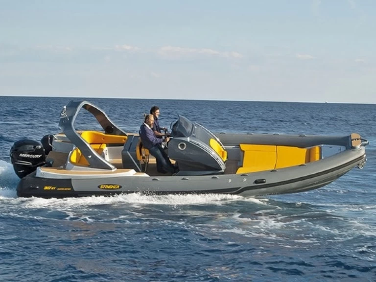 Łódż półsztywna do wynajmu w Hyeres w najlepszej cenie