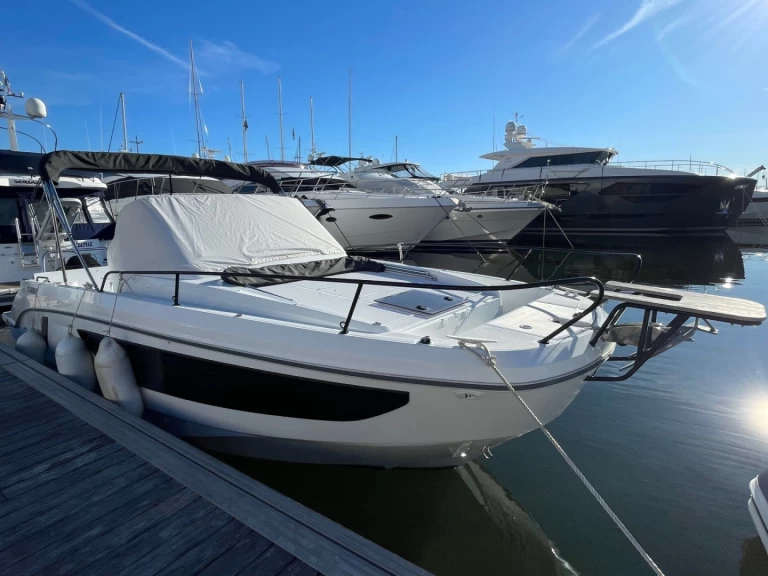 Bénéteau FLYER 9 SUNdeck między profesjonalistami a osobami prywatnymi w Hyeres