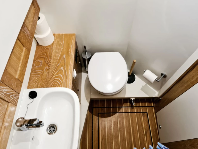 Wynajem Motorówka sasga z patentem 