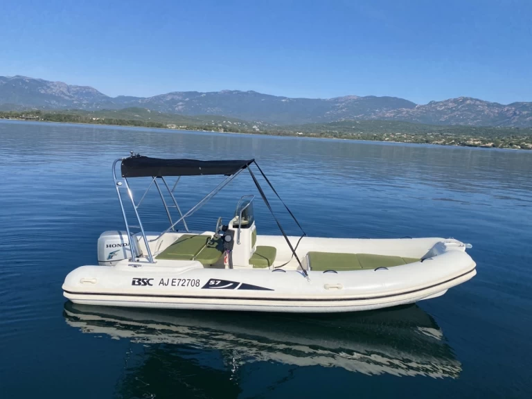 Wynajem Łódż półsztywna Bsc z patentem 