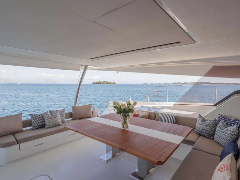 Luksusowy jacht do wynajmu w Korfu w najlepszej cenie