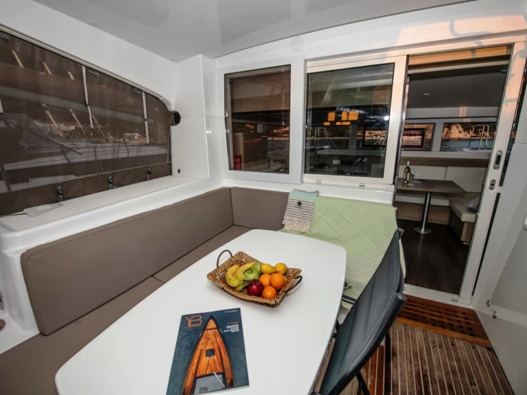 Wynajmij Lagoon Lagoon 40 w Neo Klima