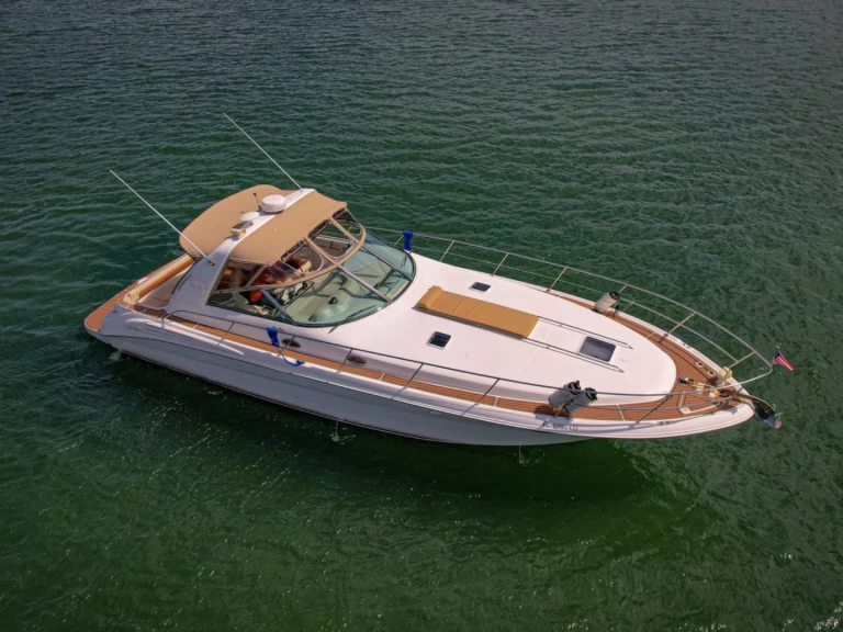 Wynajmij Sea Ray Sea Ray 400 Sundancer w Miami Beach