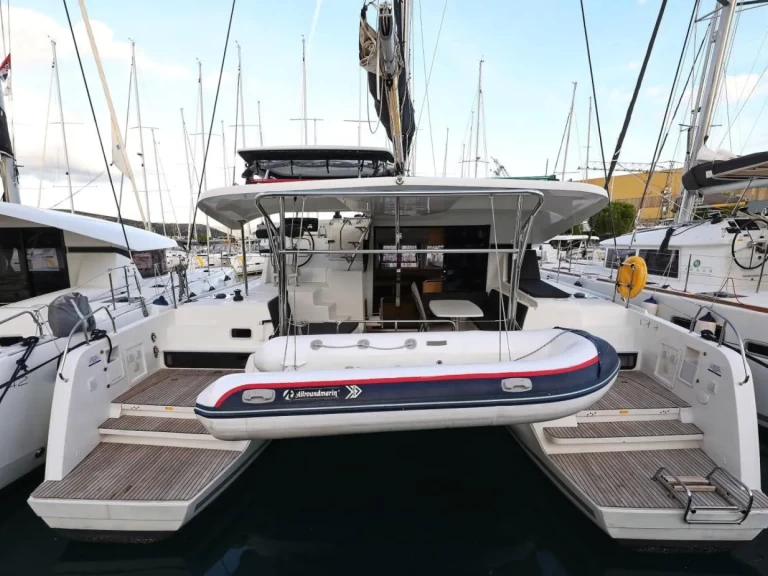 Wynajem łodzi Lagoon Lagoon 42 w Primosten na SamBoat 