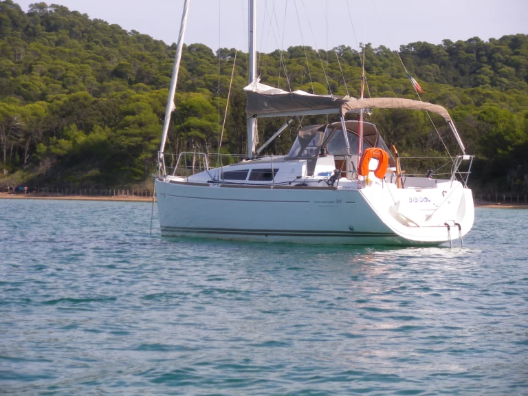 Wynajmij Jeanneau Sun Odyssey 30i w Toulon