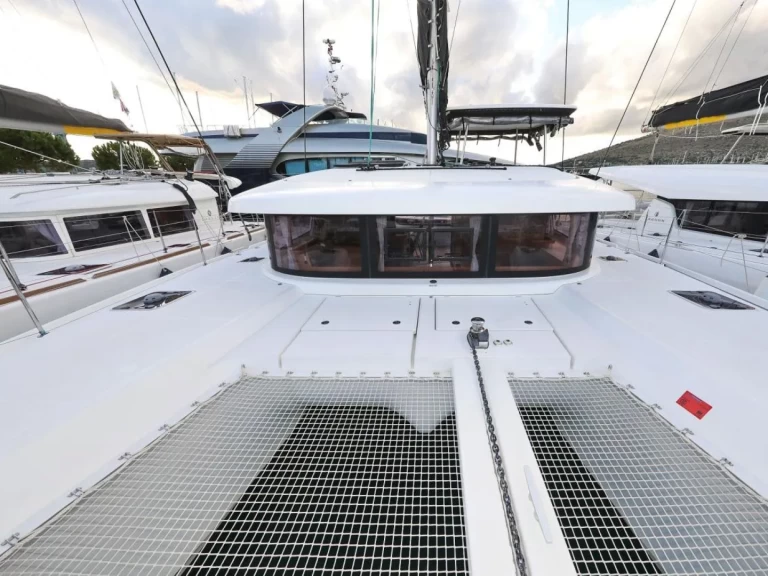 Wynajmij Lagoon Lagoon 42 w Primosten