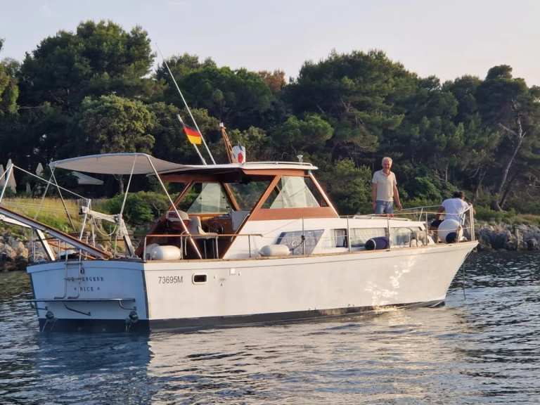 Wynajmij Arcoa Arcoa 1060 w Cannes