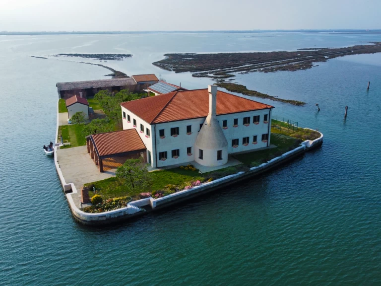 Wynajmij Bluline Bluline 19 Ft Open Plus w Venice