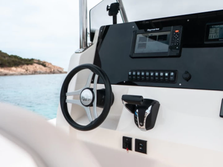 Wynajem Motorówka  z patentem 