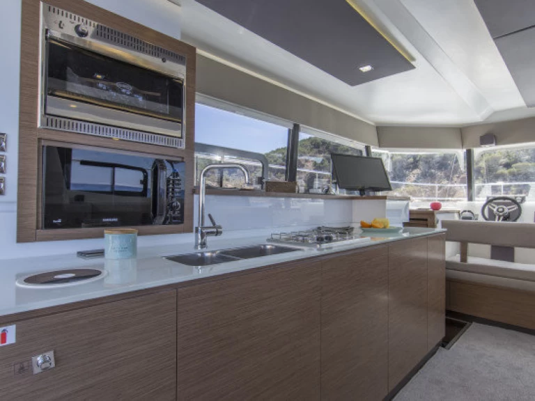 Wynajem Motorówka w Primosten - Fountaine Pajot Fountaine Pajot MY 37