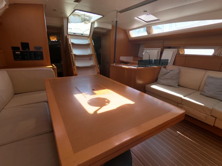 Wynajmij Żaglowiec z lub bez skippera Jeanneau w Olbia