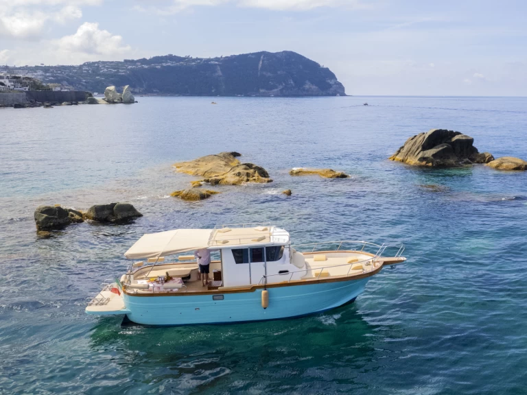 Wynajem łodzi Forio tanio 12