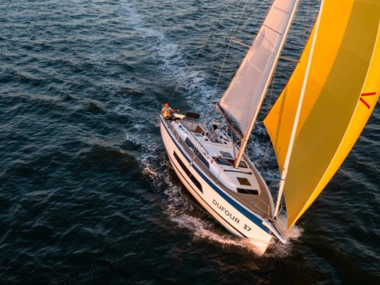 Wynajmij Żaglowiec z lub bez skippera Dufour w La Rochelle