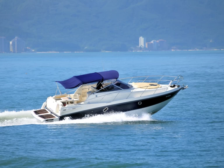 Wynajem Motorówka Cranchi z patentem 