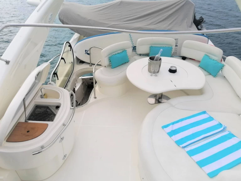 Wynajem łodzi Azimut Azimut 68 w Piraeus Port na SamBoat 