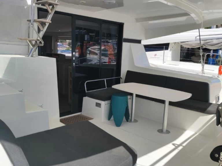 Wynajem łodzi Lagoon Lagoon 42 w Le Marin na SamBoat 