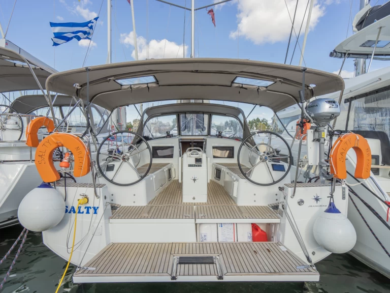 Wynajem w Nea Peramos- Jeanneau Sun Odyssey 410 na SamBoat