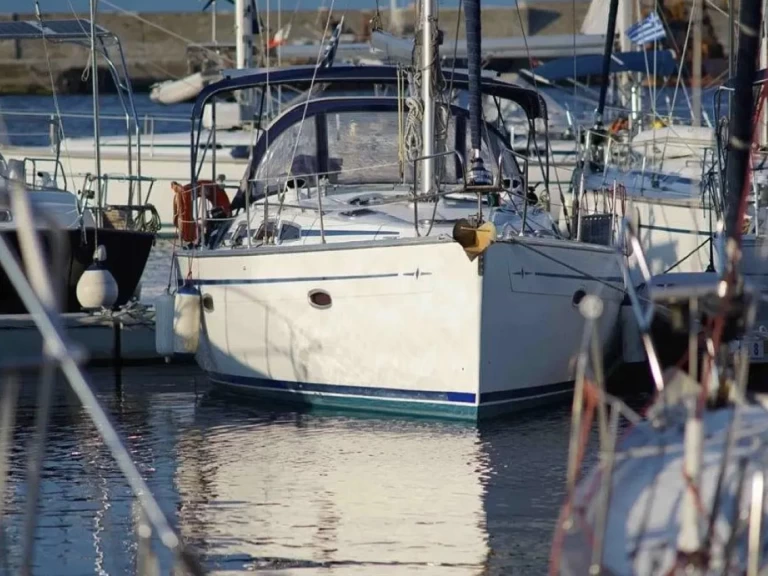 Bavaria Bavaria 40 Cruiser między profesjonalistami a osobami prywatnymi w Preveza