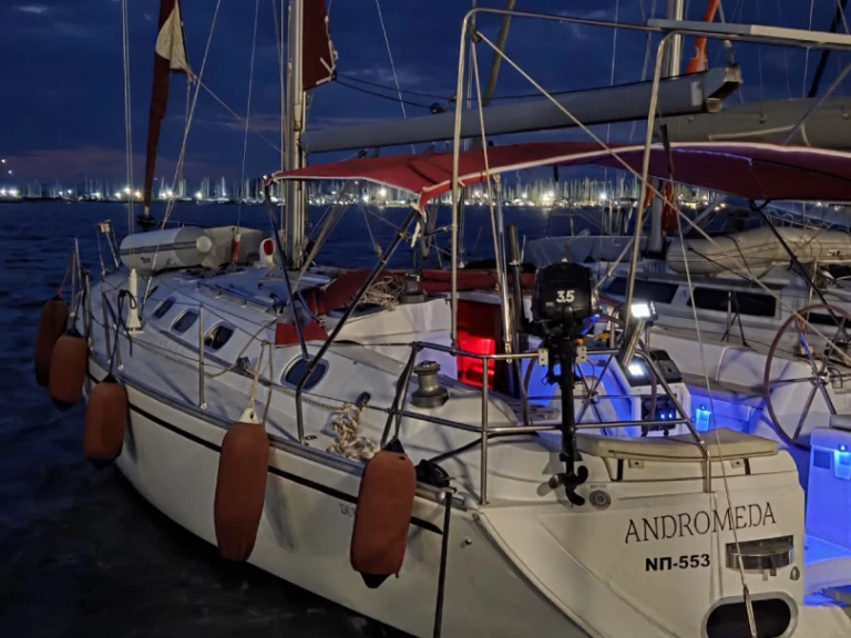 Wynajem Żaglowiec Dufour z patentem 