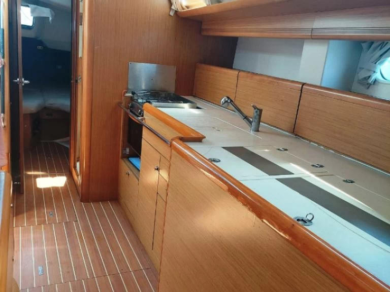 Wynajmij Żaglowiec z lub bez skippera Jeanneau w Nea Peramos