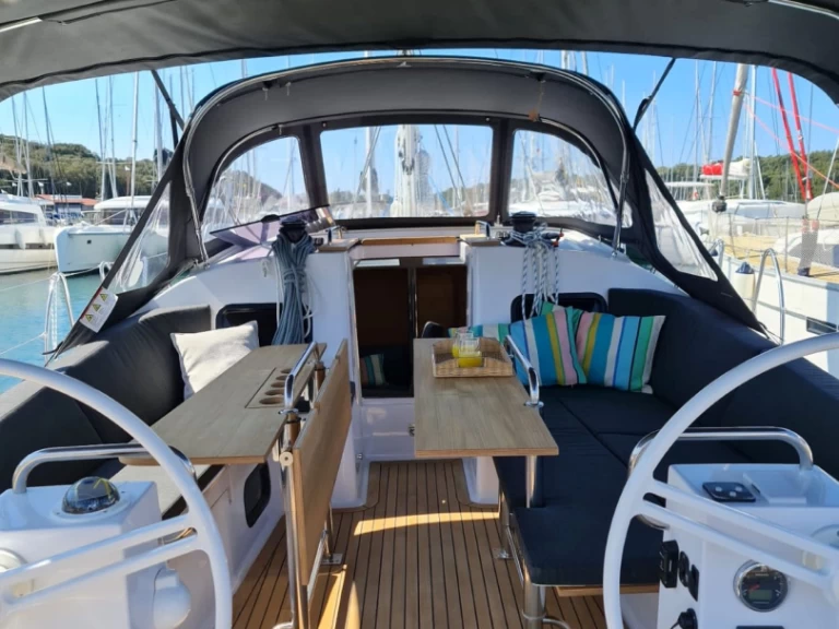 Wynajem w Trogir- Elan Impression 45.1 na SamBoat