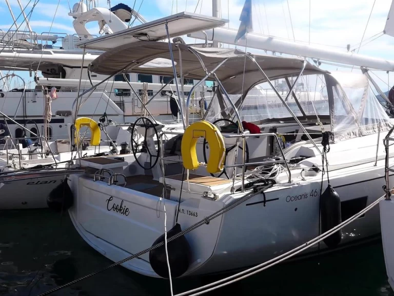 Wynajem Żaglowiec Bénéteau z patentem 