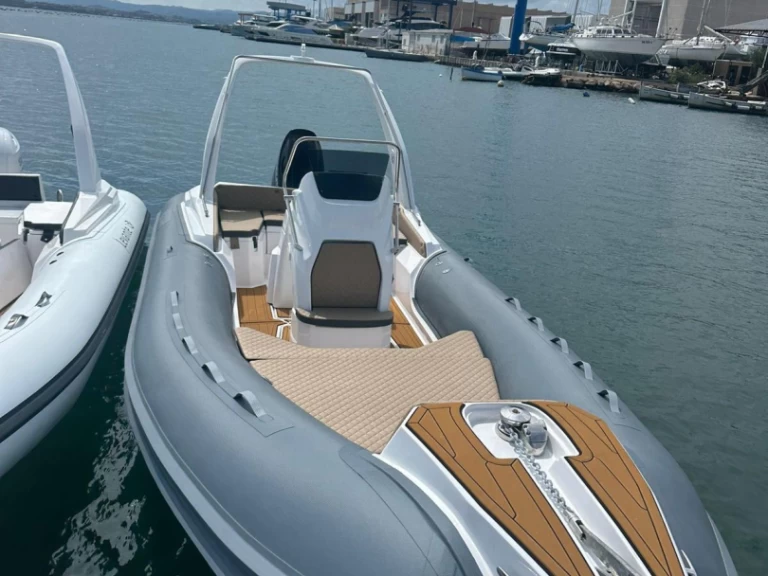 Wynajem łodzi Olbia tanio 7.50