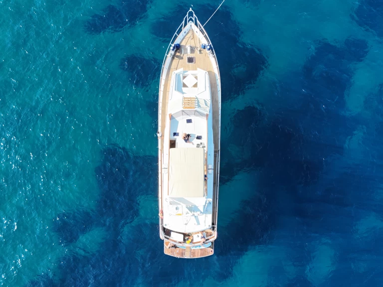 Cantieri Di Pisa Akhir 20 między profesjonalistami a osobami prywatnymi w Catania