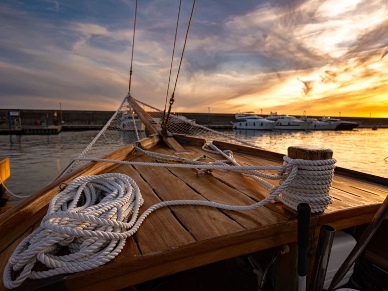 Wynajem Motorówka SIMEONI z patentem 