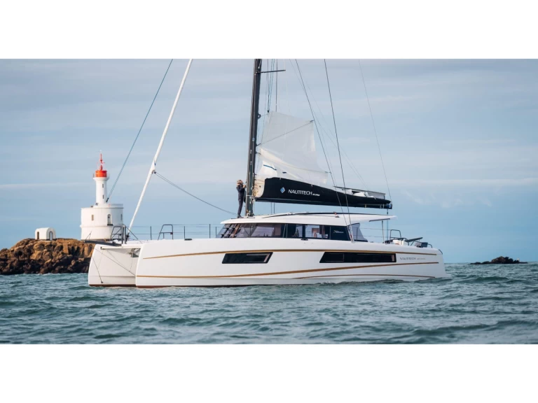 Wynajem łodzi Nautitech Nautitech 48 Open w Lavrio na SamBoat 