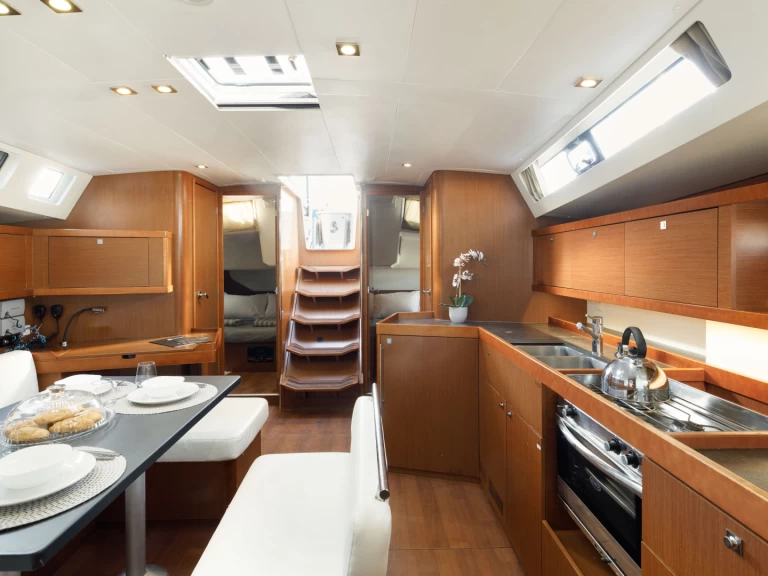 Wynajem łodzi Rhodes (City) tanio Oceanis 45/3