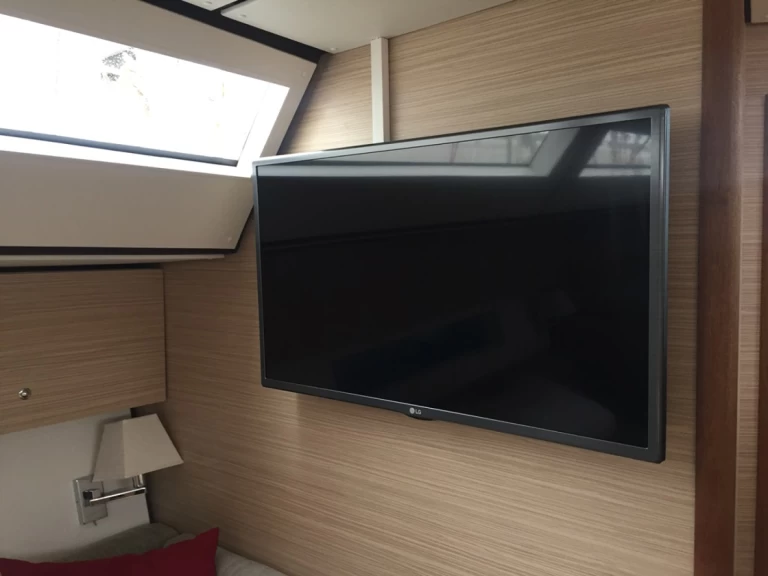 D&D Yacht D&D Kufner 54.2 między profesjonalistami a osobami prywatnymi w Punat