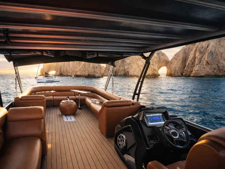 Wynajem Motorówka Custom Made z patentem 