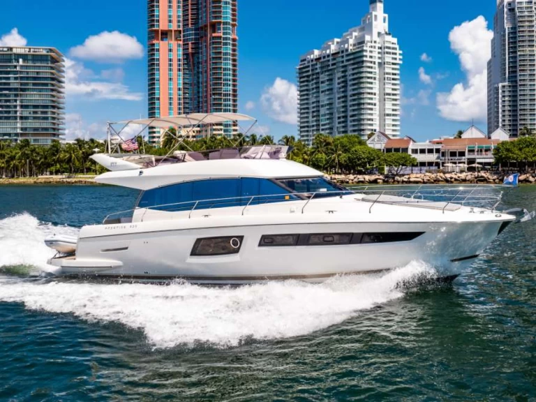 Wynajem w Miami- Prestige Yachts Whiskey &amp; Waves na SamBoat