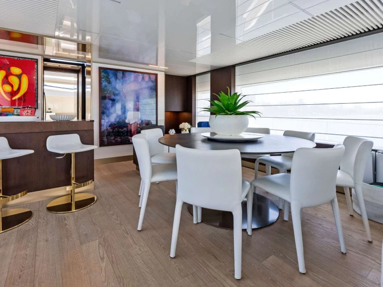 Wynajem Luksusowy jacht Ferretti z patentem 