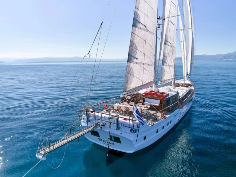 Wynajem łodzi Piraeus tanio WHITE PEARL