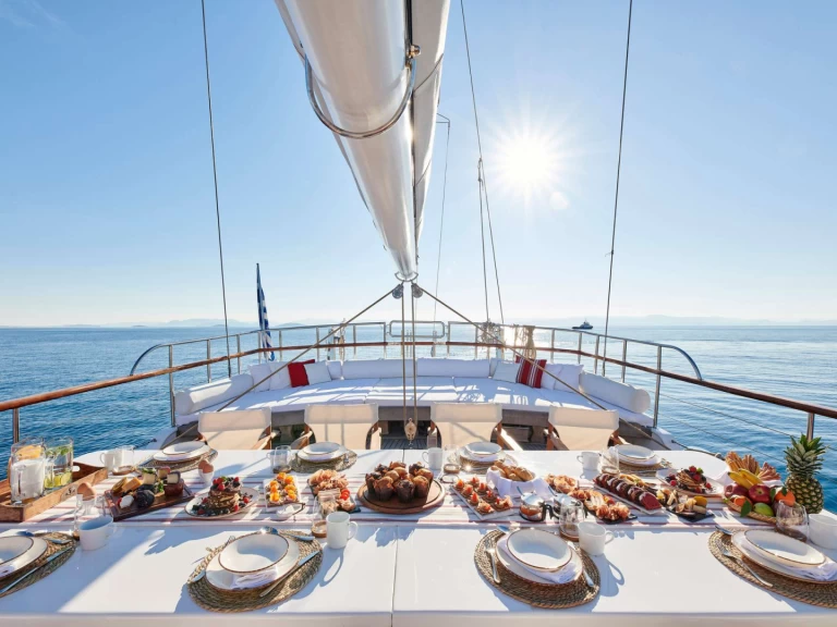 Wynajem Luksusowy jacht w Piraeus - Custom Gulet-Motor Sailor WHITE PEARL