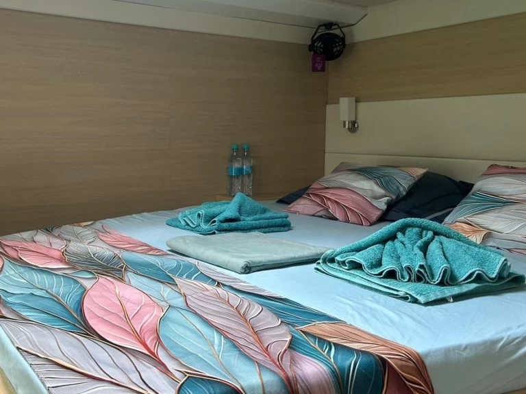 Wynajem łodzi Eden Island tanio Lagoon 620