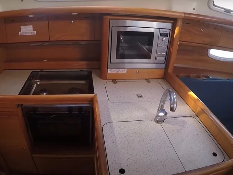 Wynajem łodzi Bavaria Bavaria 34 w Kiáto na SamBoat 