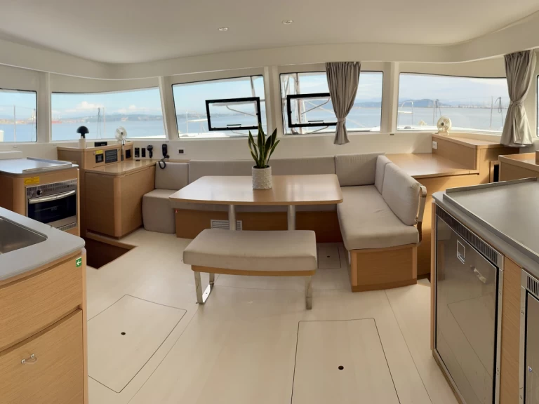 Wynajem Katamaran w Preveza - Excess Excess 14