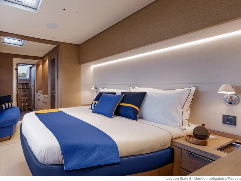 Wynajmij Lagoon Lagoon Sixty 5 Owner's Version w Salerno