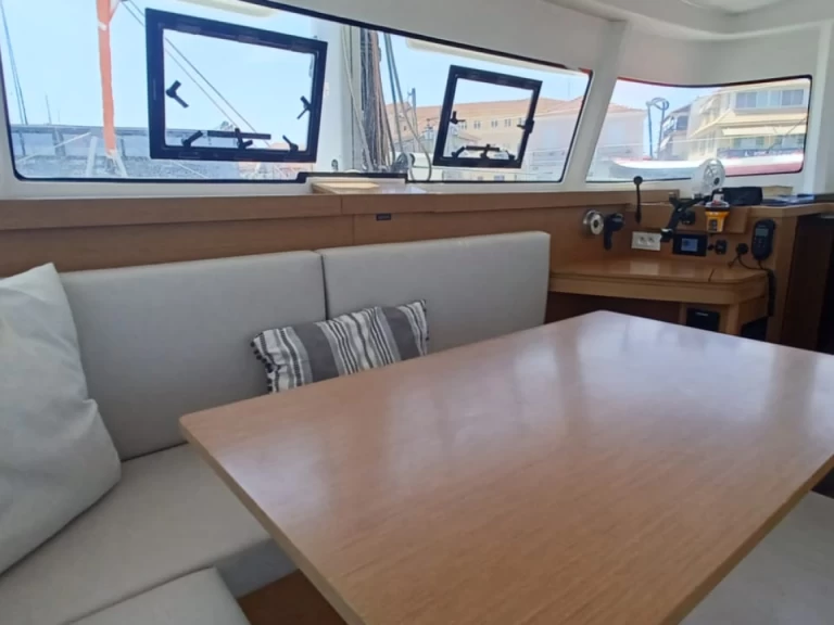 Wynajem Katamaran w Ligia - Excess Excess 11