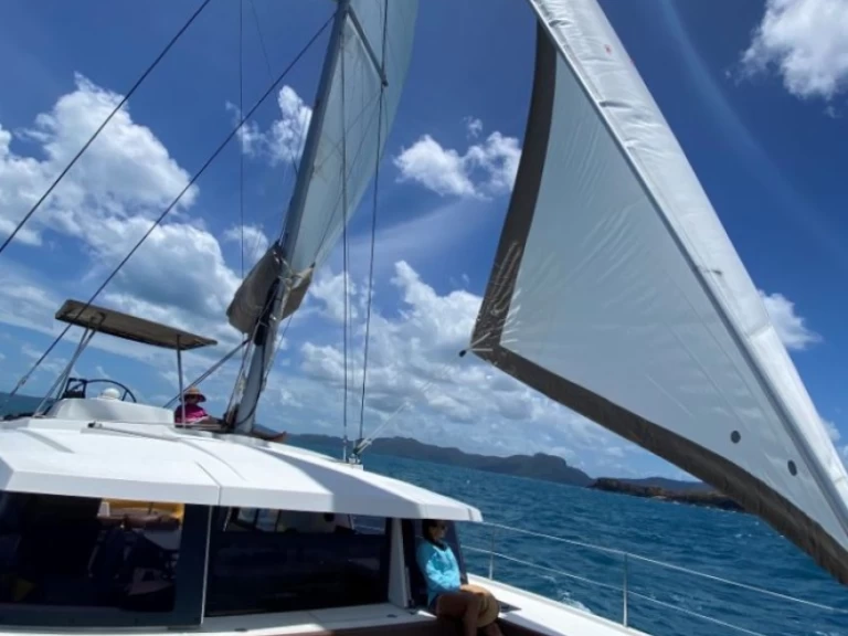 Wynajmij Katamaran z lub bez skippera Bali w Airlie Beach
