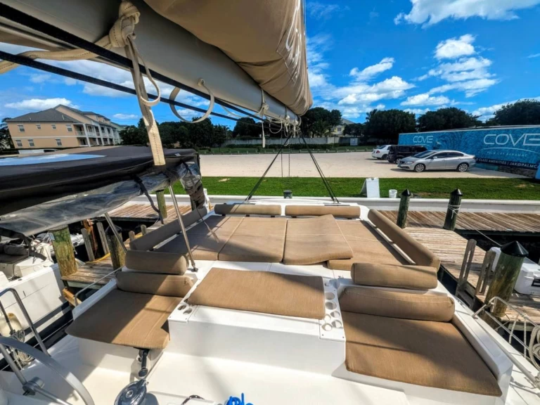 Wynajmij Bali Bali Catspace Voile w Nassau