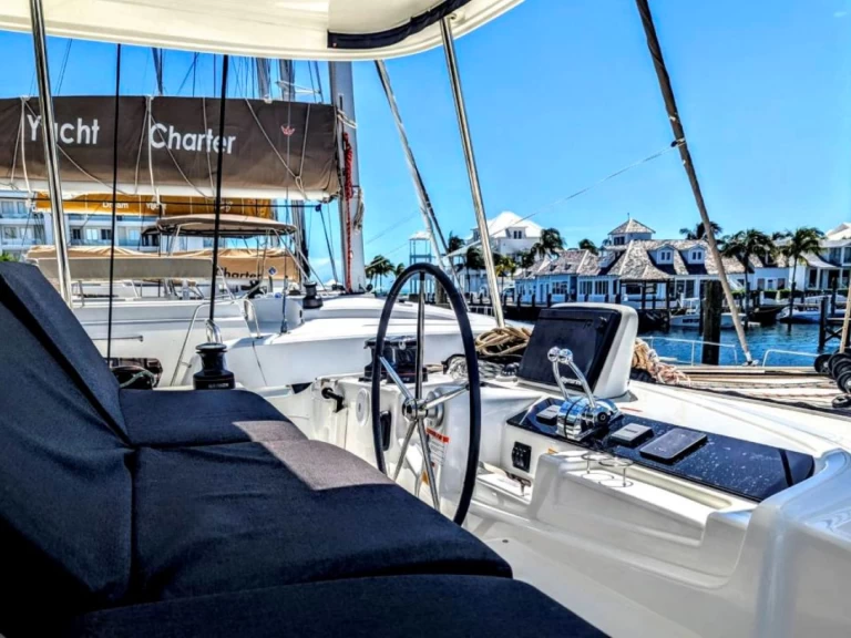 Wynajmij Lagoon Lagoon 46 w Nassau