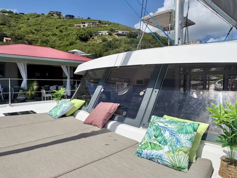 Wynajmij Katamaran z lub bez skippera Bali w Parham Town