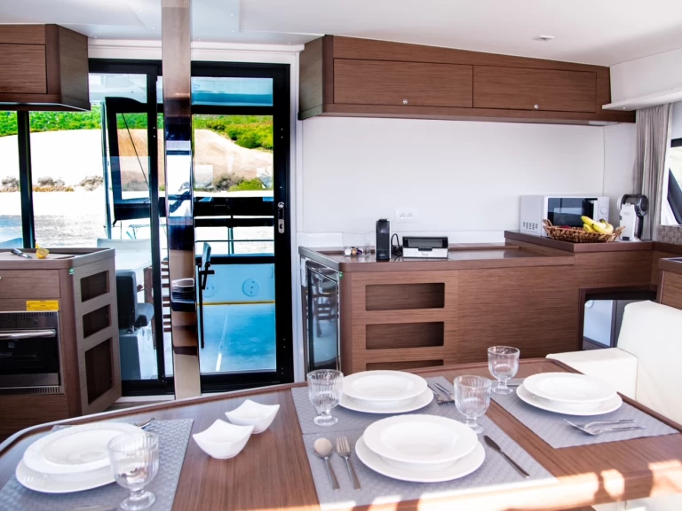 Wynajem Katamaran w Naxos Port - Lagoon Lagoon 42