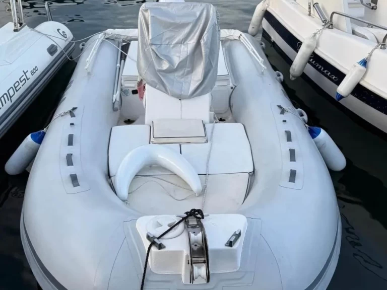 Wynajem łodzi Bwa Bwa 550 w Aci Trezza na SamBoat 