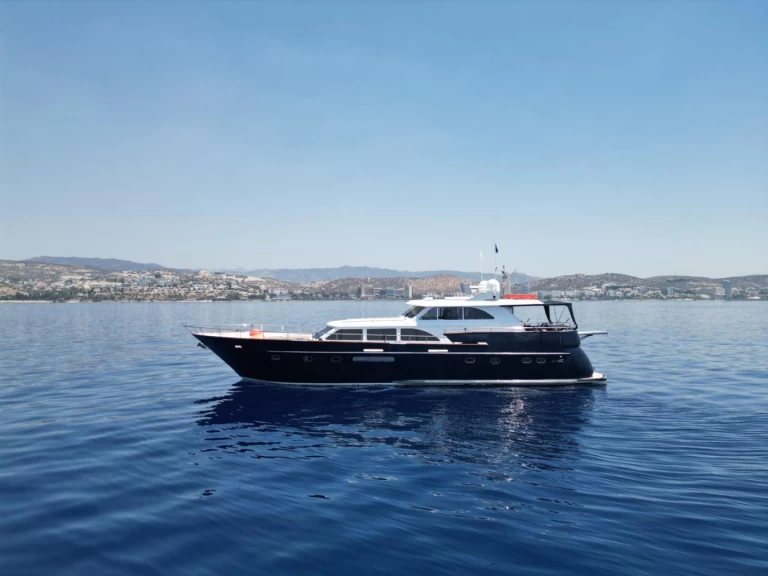 Wynajem w Limassol- Continental 2200 na SamBoat