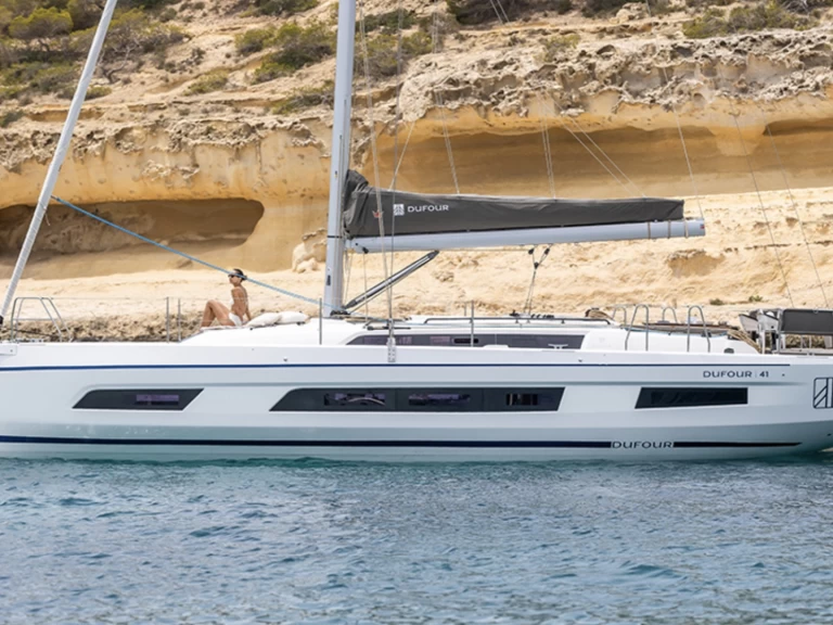 Żaglowiec do wynajmu w Procida w najlepszej cenie